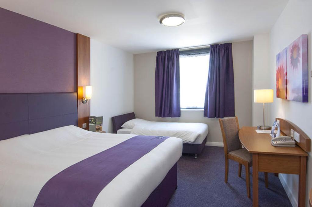 Premier Inn Newcastle - Gosforth/Крамлингтон Номер фото
