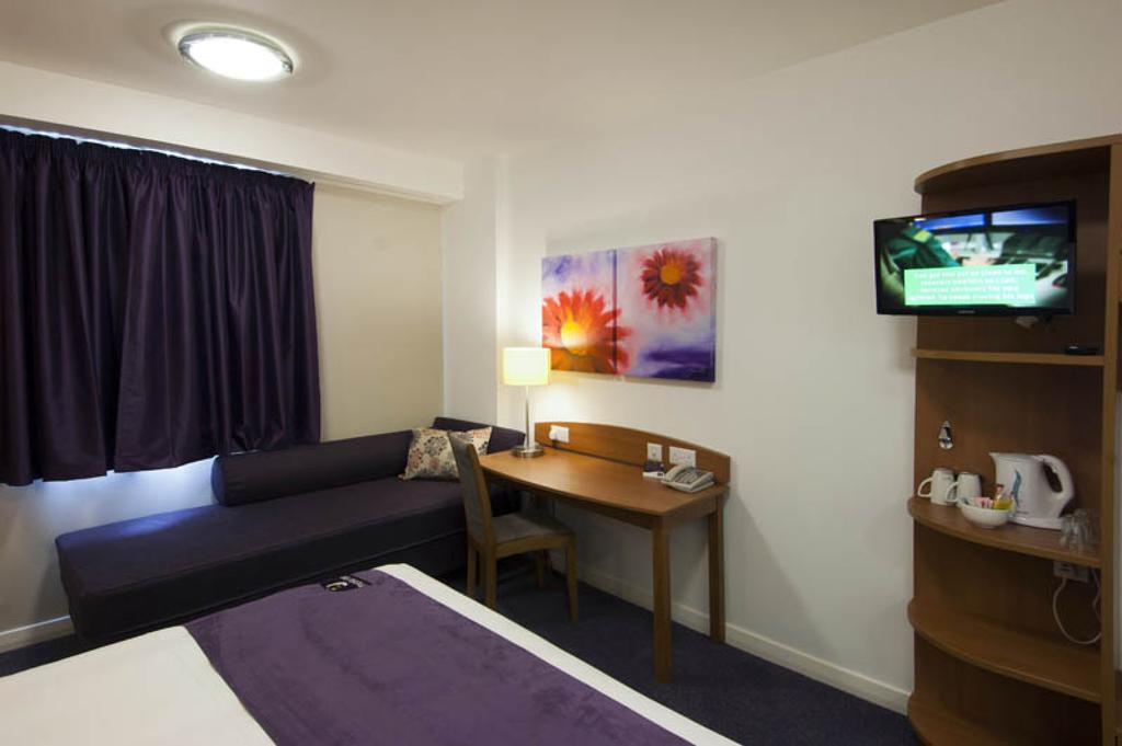 Premier Inn Newcastle - Gosforth/Крамлингтон Экстерьер фото