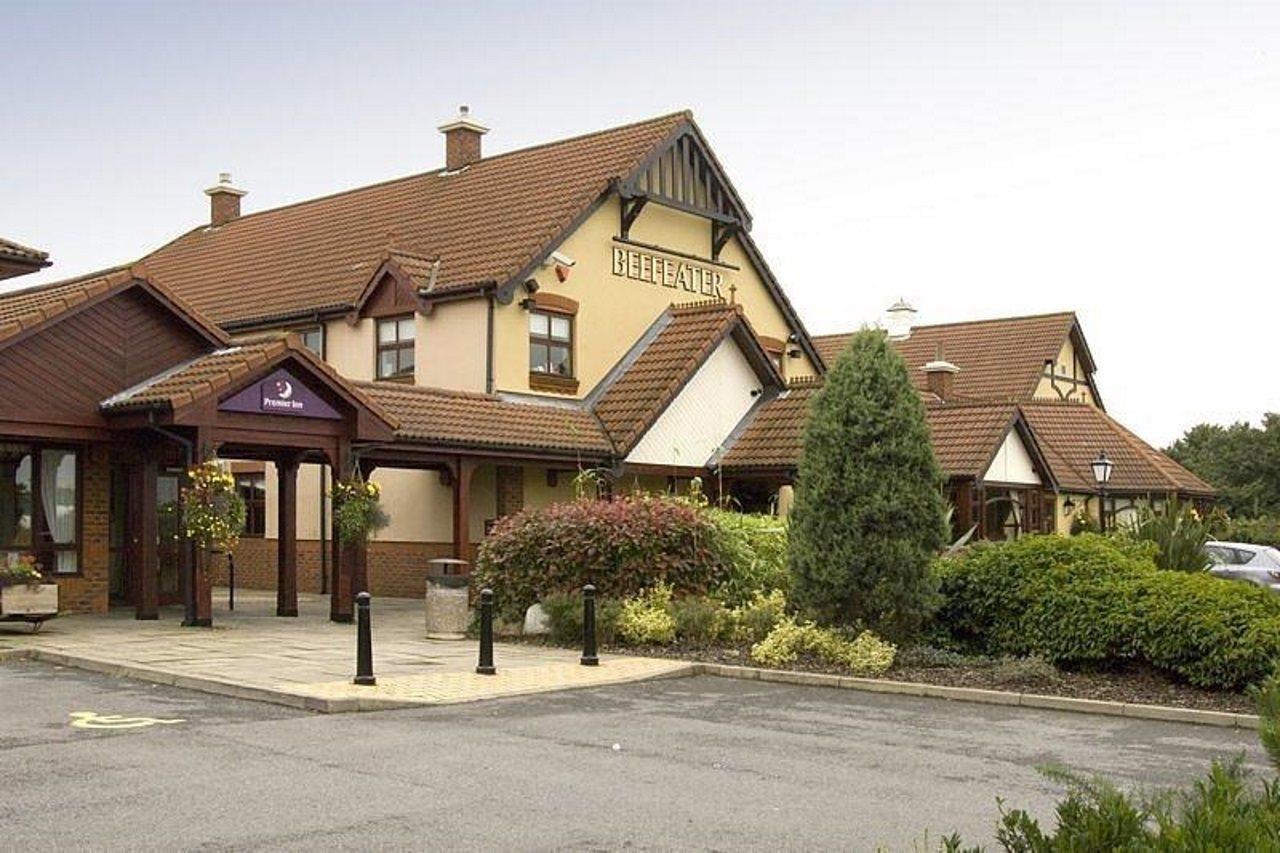 Premier Inn Newcastle - Gosforth/Крамлингтон Экстерьер фото