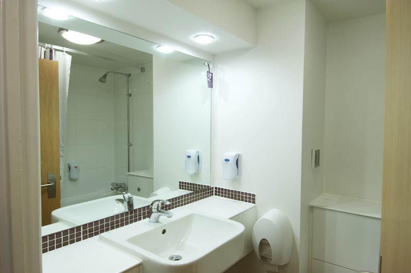 Premier Inn Newcastle - Gosforth/Крамлингтон Экстерьер фото