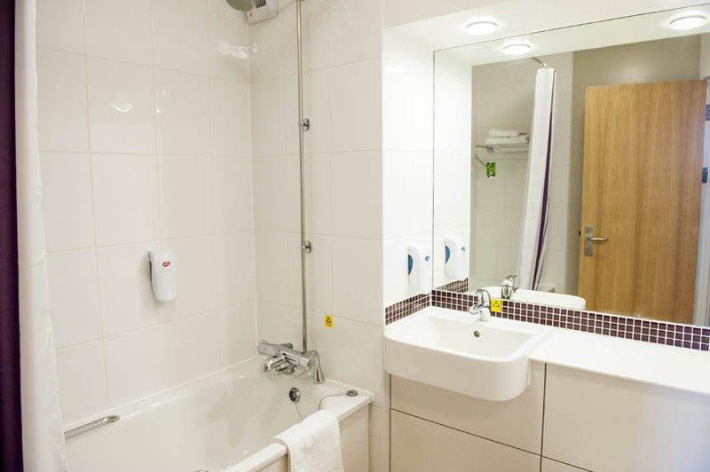Premier Inn Newcastle - Gosforth/Крамлингтон Экстерьер фото