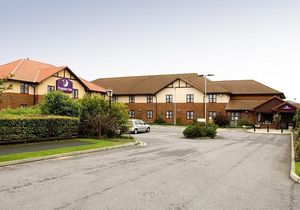 Premier Inn Newcastle - Gosforth/Крамлингтон Экстерьер фото